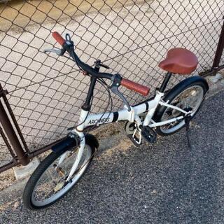 折りたたみ自転車　SHIMANO　白