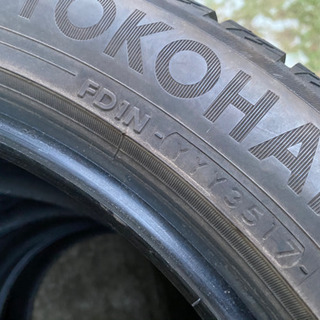 ヨコハマiG60 バリ山スタッドレス225/50R18 4本アルファードヴェル