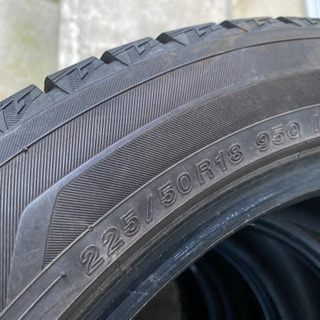 ヨコハマiG60 バリ山スタッドレス225/50R18 4本アルファードヴェルファイア235/50R18の流用に