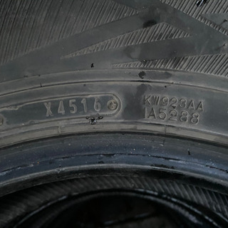 ダンロップSV01スタッドレス195/80R15 107/105L4本 ハイエースバン