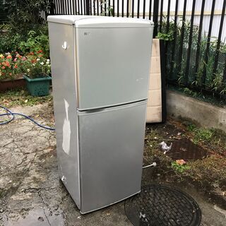 【ネット決済】サンヨー製ノンフロン冷凍冷蔵庫 SR-141R(SB)