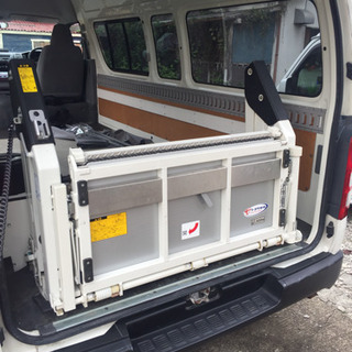 荷役省力車用リフト パワーリフト 作業リフト 介護 福祉 車椅子昇降機