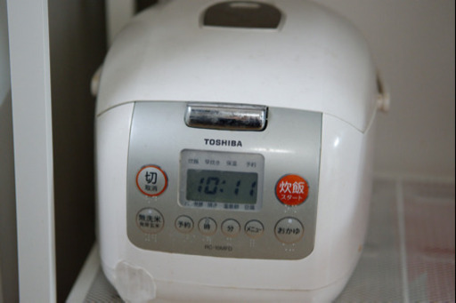 炊飯器　TOSHIBA