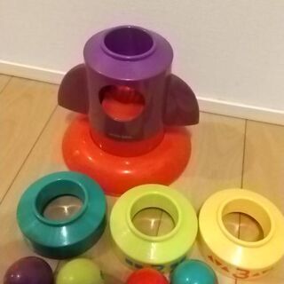 コンビ ロケット型ボール落とし ぱるな 東総社のおもちゃ 知育玩具 の中古あげます 譲ります ジモティーで不用品の処分