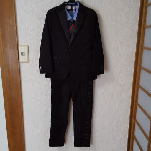 H M キッズ 子供用 パンツスーツ 1 フォーマルスーツ スイミー 薬師堂のキッズ 用品 子供服 の中古あげます 譲ります ジモティーで不用品の処分 H M キッズ 子供用 パンツスーツ 1 フォーマルスーツ スイミー 薬師堂のキッズ 用品 子供服 の中古あげます 譲ります ジモティーで不用品の処分