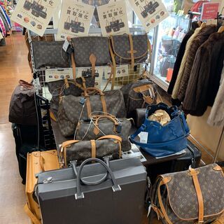 【ネット決済】LOUIS VUITTON ルイヴィトン大量入荷中...