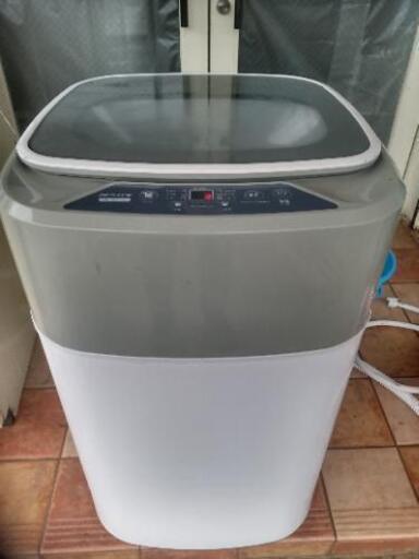 小型洗濯機3.8 K 2018年製別館倉庫浦添市安波茶2-8-6においてます