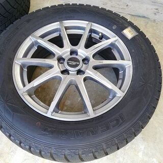 フォレスターに使用していたスタッドレスタイヤ(215/60R16)