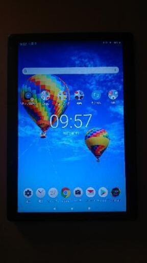 lenovo tab5  10インチのAndroidタブレットです。
