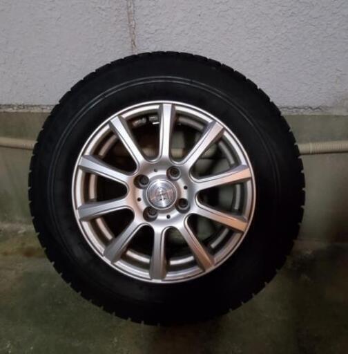 【中古スタッドレスタイヤ4本(ホイール付)】(アクアで使用)175/70/R14 BLIZZAK VRX