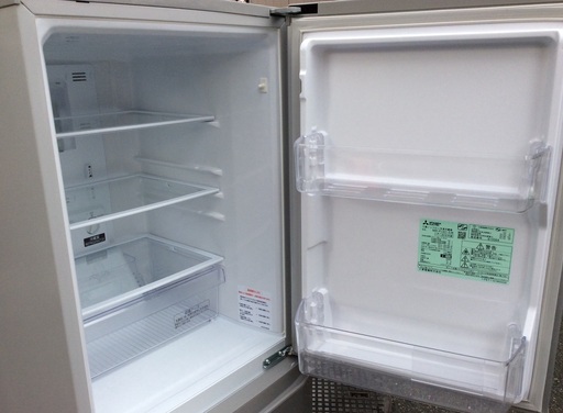 【RKGRE-502】特価！三菱/146L 2ドア冷凍冷蔵庫/MR-P15C-S/中古品/2018年製/当社より近隣無料配達！