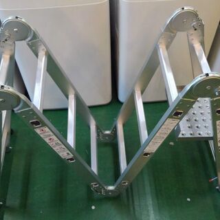 【店舗同時販売中】プライムダイレクト　STEP8　便利　脚立　大掃除【店頭ご来店購入限定】