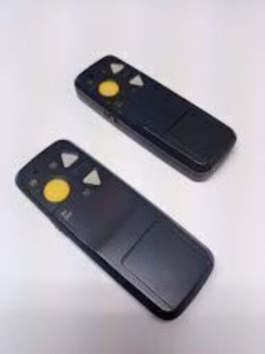 三和シャッター リモコン RAX-S33 　2個・中古品