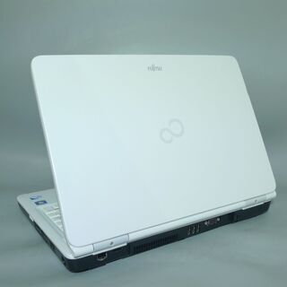 送料無料 1台限定 ノートパソコン 中古良品 15.6型 富士通 AH30/D Celeron 2GB 500GB DVDRW 無線 カメラ Windows10 Office テンキー ホワイト 送料無料 1台限定 ノートパソコン 中古良品 15.6型 富士通 AH30/D