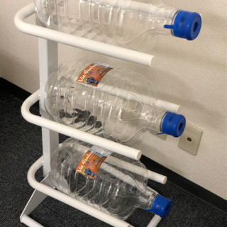 ガロンボトルラック パイプ型３段 ウォーターサーバー ボトルラック Tanaka 浅草の収納家具 食器棚 キッチン収納 の中古あげます 譲ります ジモティーで不用品の処分