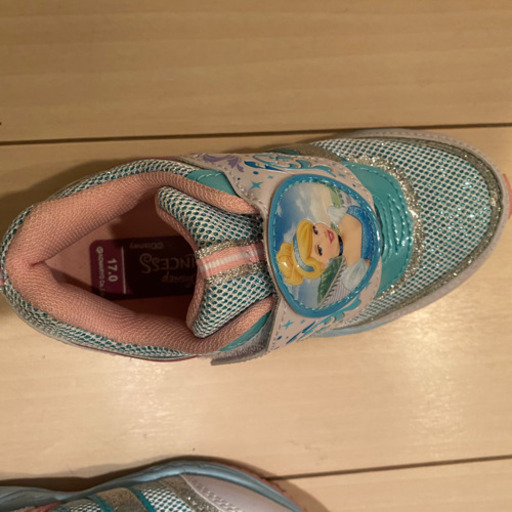 キッズ17cm スニーカーディズニープリンセスシンデレラ えりも 駒込のキッズ用品 子供用シューズ の中古あげます 譲ります ジモティーで不用品の処分