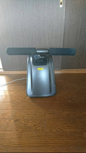 腰伸ばし機　　腰痛改善器具