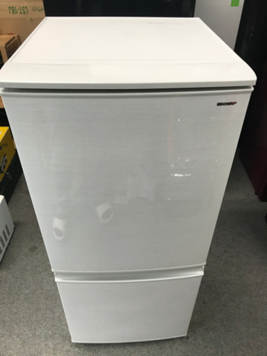 【取引中】シャープ　ノンフロン冷凍冷蔵庫　2018年製　137L SHARP