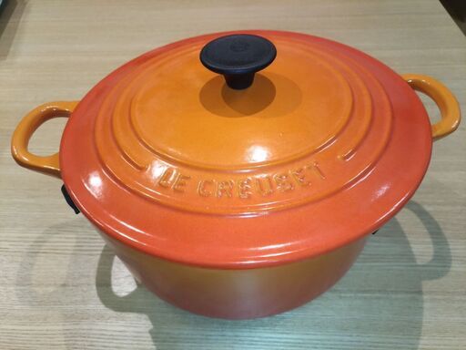 【新品未使用】 ル・クルーゼ ココットロンド　22cm　オレンジ　鍋