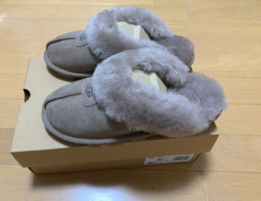 【新品未使用】　UGG  アグ　ファーサンダル Coquette レディース
