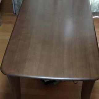 カリモク製　ダイニングテーブルとチェア２脚