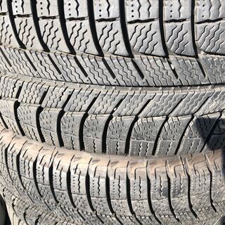 車のパーツ アルミ付き ミシュランスタッドレスタイヤ 205/55 R16 4本 