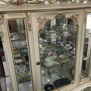 ■ioy1206■SILIK/シリック■ガラスキャビネット■ロココ調/クラシック家具■飾り棚/収納家具/ガラス棚/コンソールキャビネット■