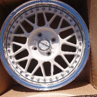 シェブロンレーシングホイール