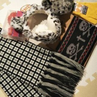 新品未使用✨🧣暖かグッズ色々まとめ売り🧤  ♨️入浴剤オマケ付き♨️