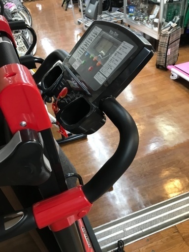 自宅でフィットネスできます。ルームランナー