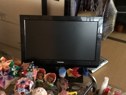 液晶テレビ