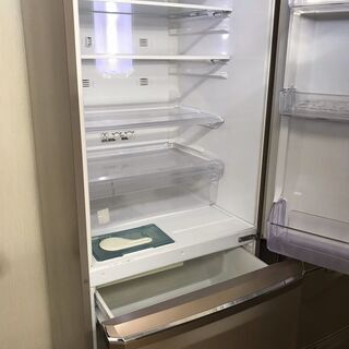 自動製氷機付き！！！ 2016年製！！！ 三菱3ドア冷蔵庫 49