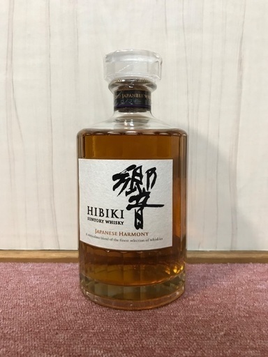 サントリー　響(700ml)
