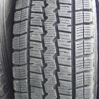 完了!! ハイエース スタッドレス 4本 195/80R15 DUNLOP 鉄ホイール  