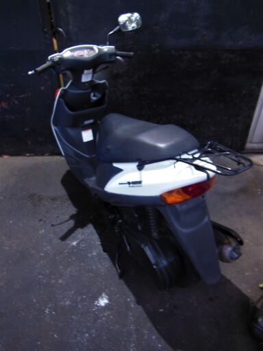 期間限定年始値引き SUZUKI アドレスV125 ホワイト セル始動 タイヤ