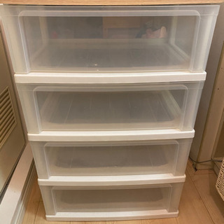 12 8まで 無料です プラスチック収納 ３段 ４段引き出しセット 4段は傷あり ホーマック4000円 5000円購入 Mappochan 世田谷の収納家具 タンス 衣類収納 の中古あげます 譲ります ジモティーで不用品の処分