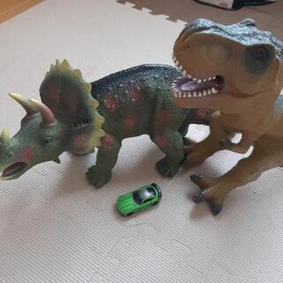 【ネット決済・配送可】恐竜のソフビ