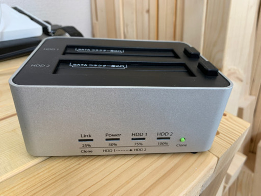 カンタン取り付け＆取り外しのHDD/SSDスタンド！