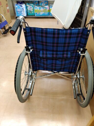 ジモティ見たで5％OFF】自走式車椅子【0024】