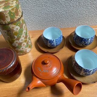 普段の日本茶に使う茶器3人用　きゅうす1個、湯呑み茶碗3個、湯呑...