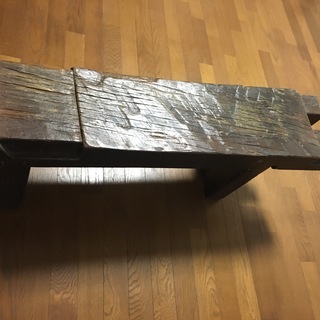 古材をリメイクしたベンチ