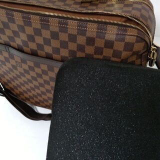 お受け渡し者様決まりましたLOUIS VUITTONショルダーバッグドルソ