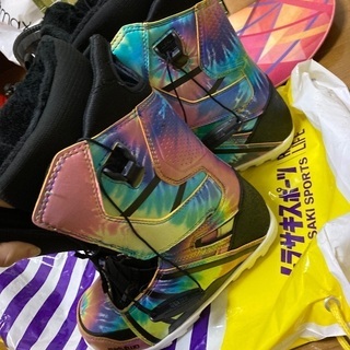 サロモン、サーティーツー、スノボード 板 ゴーグル ブーツ 三点