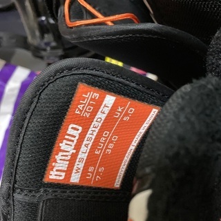 サロモン、サーティーツー、スノボード 板 ゴーグル ブーツ 三点