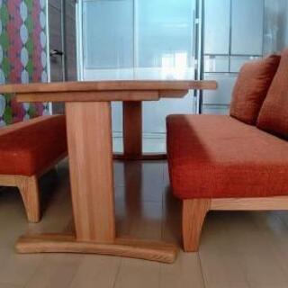 ダイニングテーブルセット、長野インテリアです。