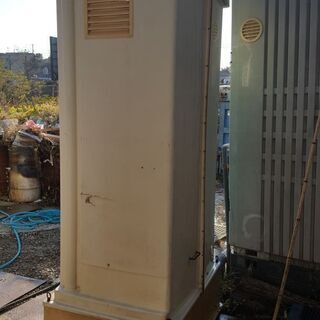 洗浄済み】①仮設トイレ(汲取り式)、軽いので楽に搬入出来ます。