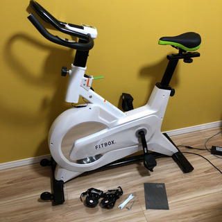 fitbox ランニングバイク　白