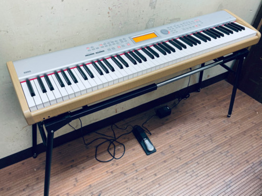 コルグ KORG 電子ピアノ SP-500 デジタルピアノ 88鍵 ペダル付き 動作確認済み美品