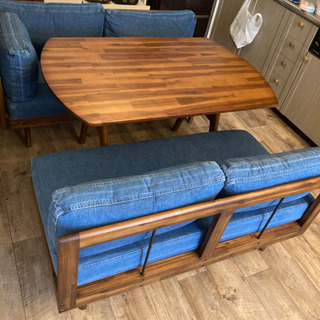 unico ダイニングテーブル　ソファ