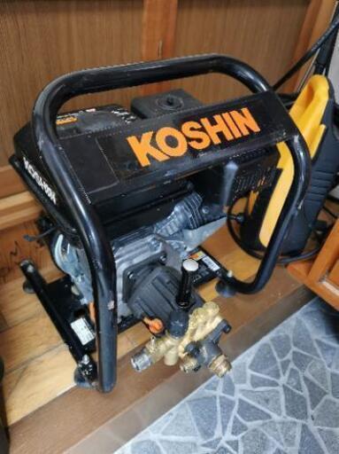 工進(KOSHIN) エンジン式 高圧 洗浄機 14MPa 据置タイプ JCE-1408U 自吸 水道直結 農機具 強力 洗浄\n